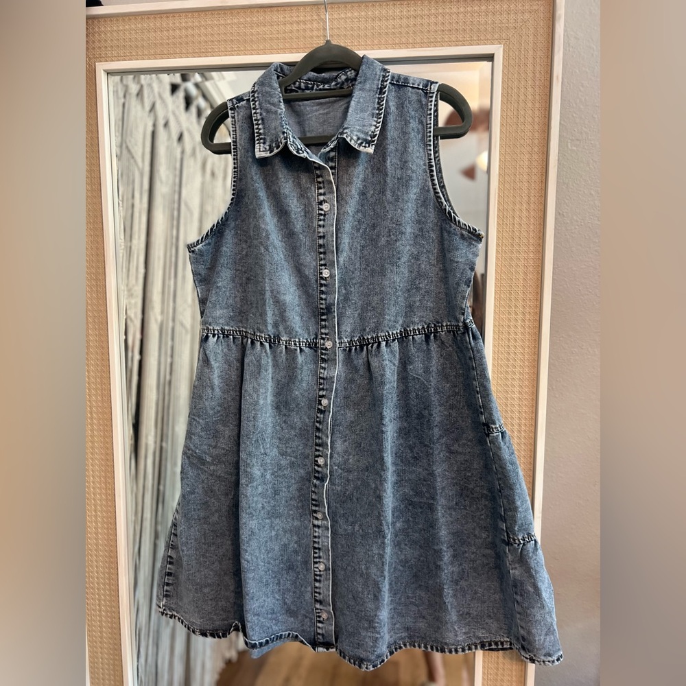 90% cotton “denim” dress